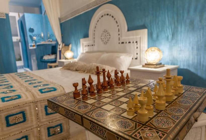 ریاض Astra Damus