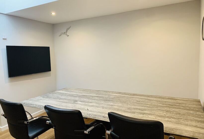 بنسيون City Maritim Rooms