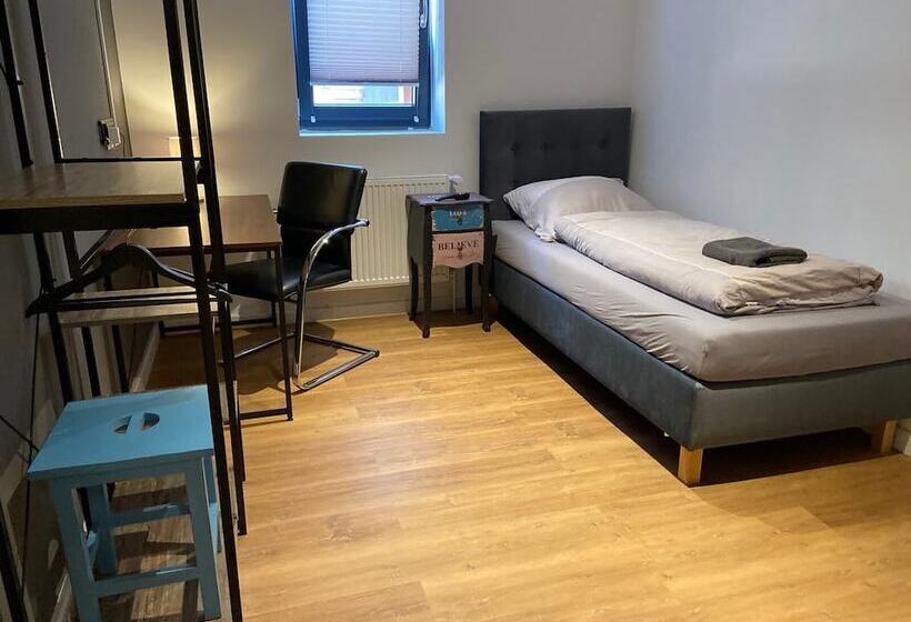 بنسيون City Maritim Rooms