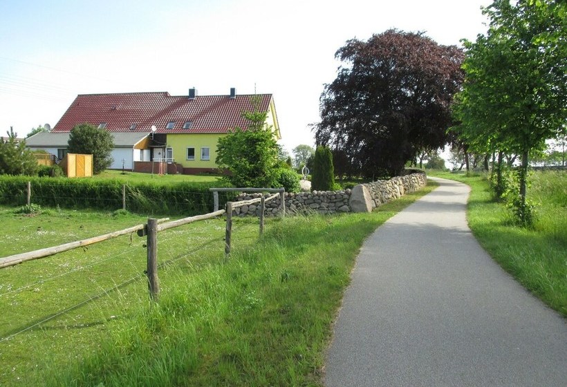 Welcoming Apartment With Garden In Kröpelin