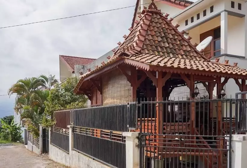 Hotel Griya Sarah