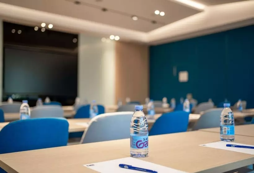 ホテル Holiday Inn Express Guangzhou Panyu By Ihg