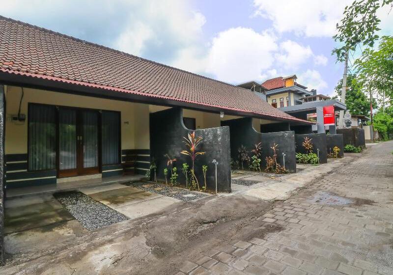 בית מלון כפרי Kenanga Homestay By Oyo Rooms