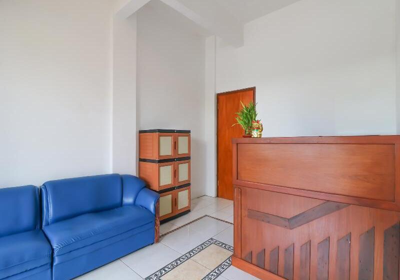 בית מלון כפרי Kenanga Homestay By Oyo Rooms