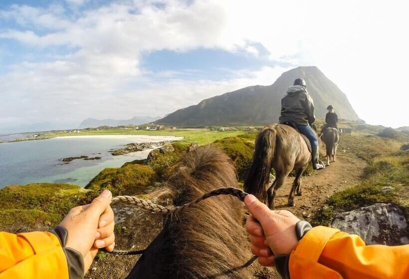 בית מלון כפרי Lofoten Links Lodges