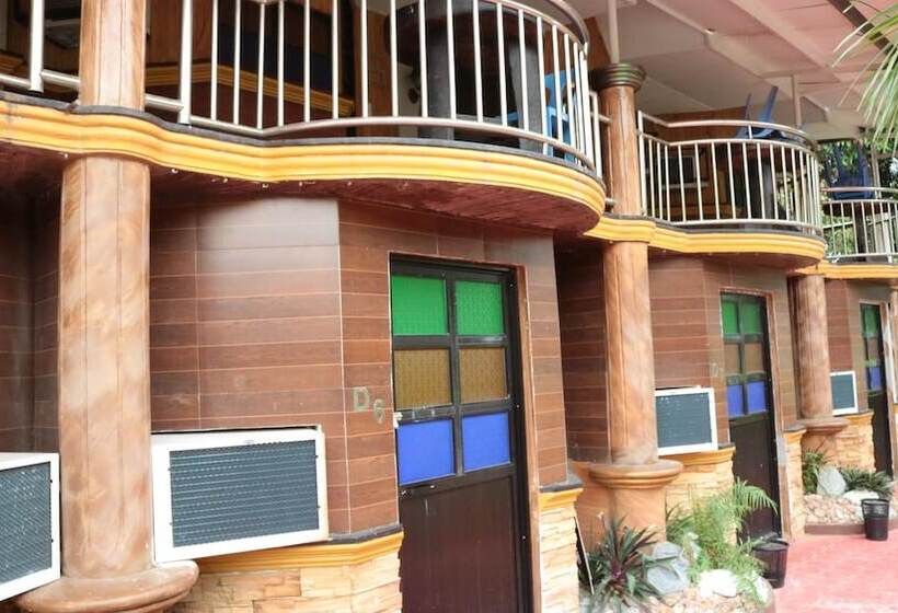 בית מלון כפרי Nipa Hut Resort