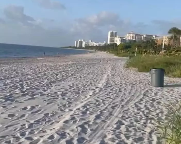 هتل Silver Sands Beach Resort