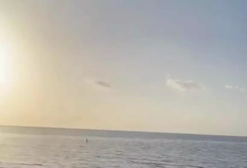 هتل Silver Sands Beach Resort