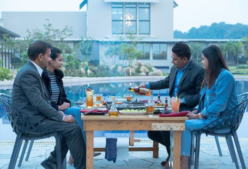 هتل Tiger Palace By Soaltee, Bhairahawa, Lumbini, Nepal