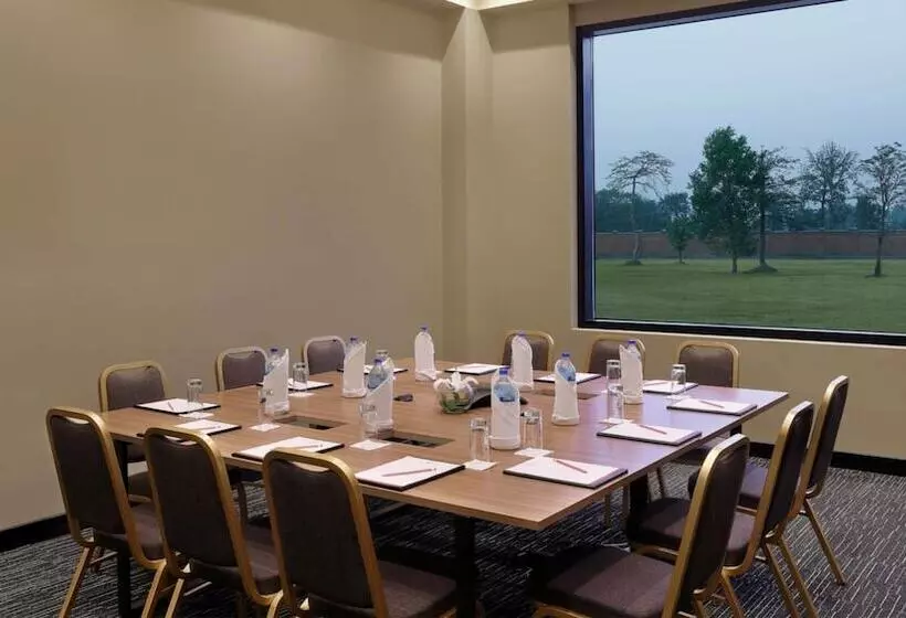 هتل Tiger Palace By Soaltee, Bhairahawa, Lumbini, Nepal