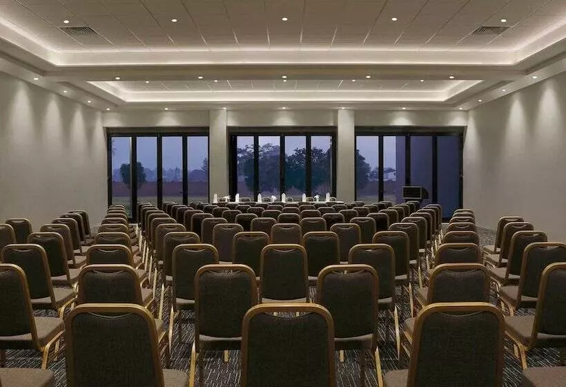 هتل Tiger Palace By Soaltee, Bhairahawa, Lumbini, Nepal