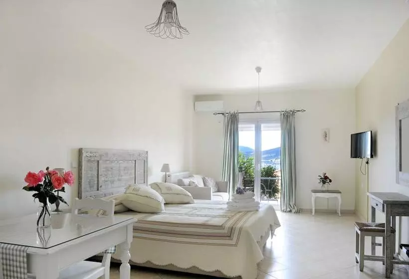 Hotelli Triantafilia Guesthouse