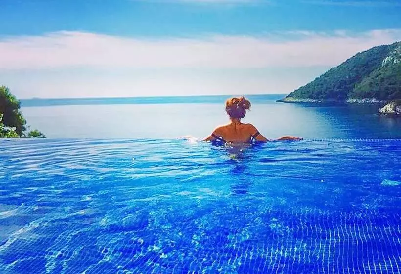 Hotelli Villa Mirosa