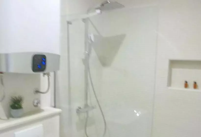 Hotelli Villa Mirosa