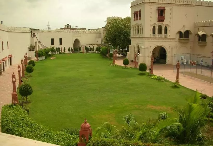 Lomakeskus The Fort Ramgarh