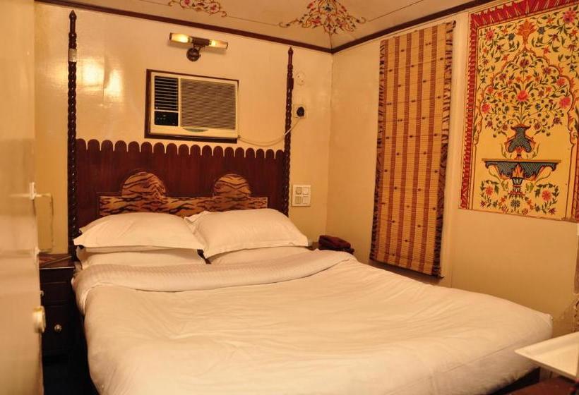 리조트 The Fort Ramgarh