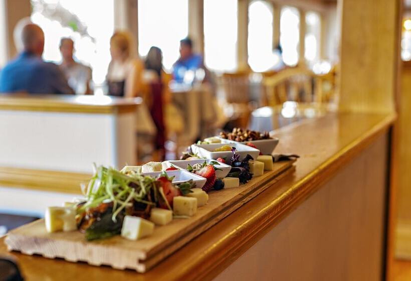 ユースホステル The Tranquil House Inn