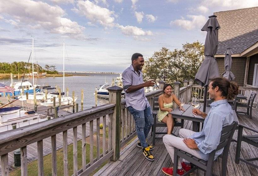 ユースホステル The Tranquil House Inn