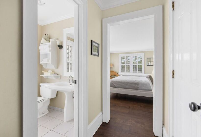 ユースホステル The Tranquil House Inn