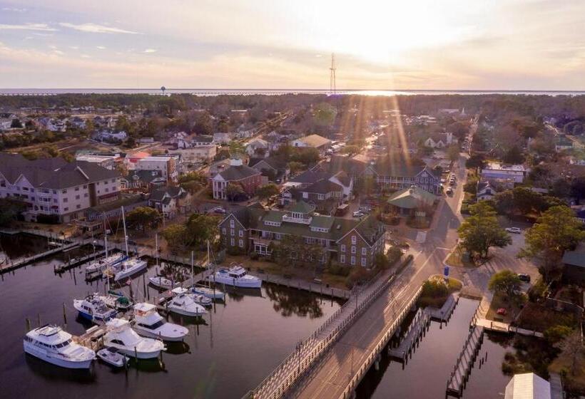 ユースホステル The Tranquil House Inn