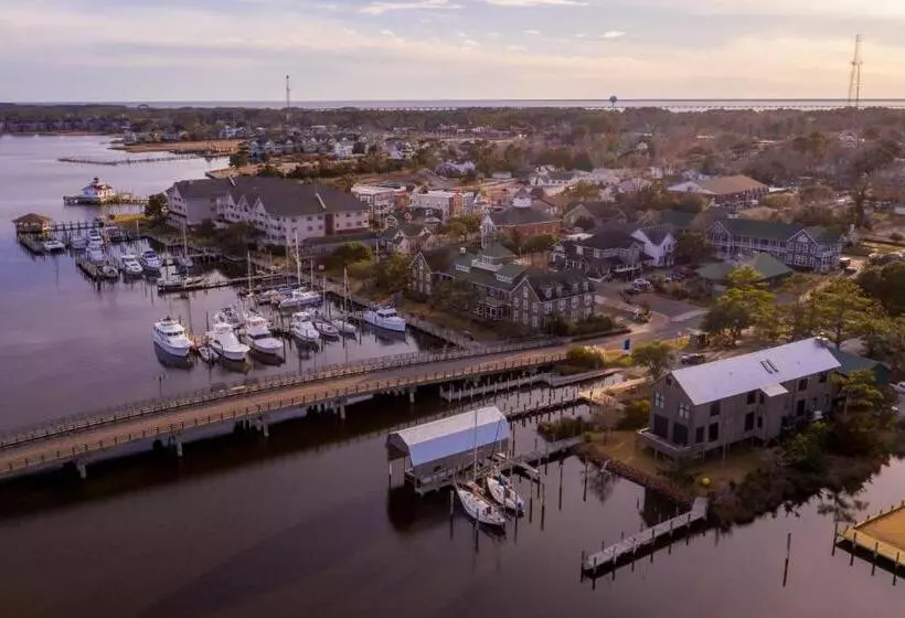 Auberge The Tranquil House Inn