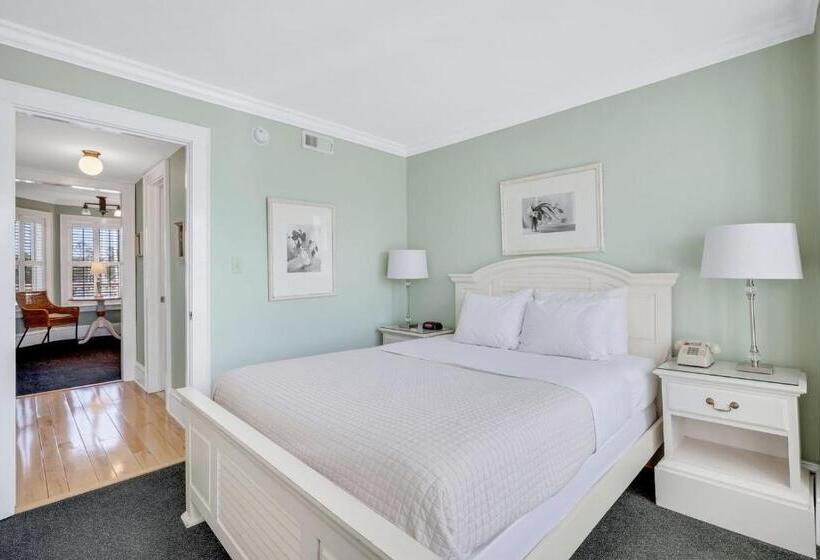 ユースホステル The Tranquil House Inn