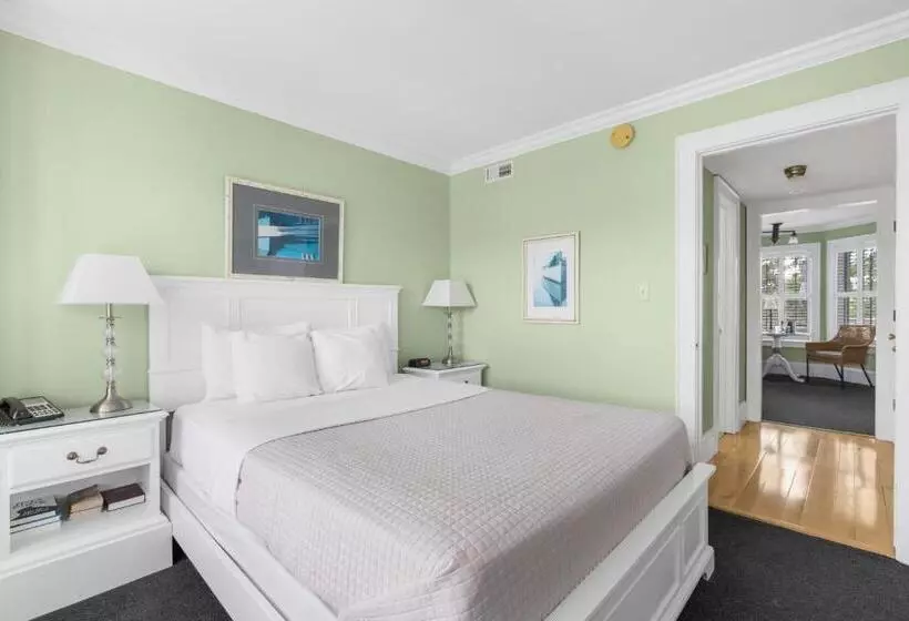 Auberge The Tranquil House Inn