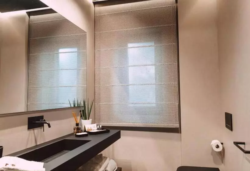 ベッドアンドブレックファースト Viale Dei Lecci   Luxury Rooms