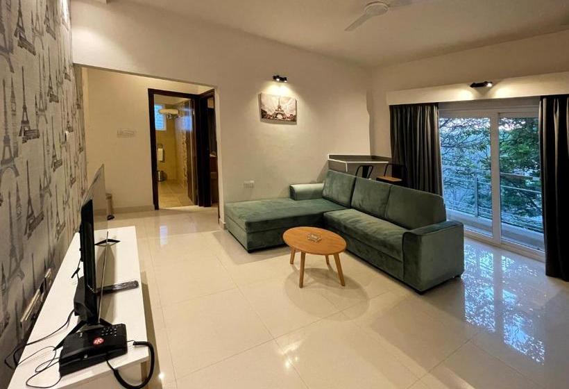 Eiffel Suites   Kammanahalli