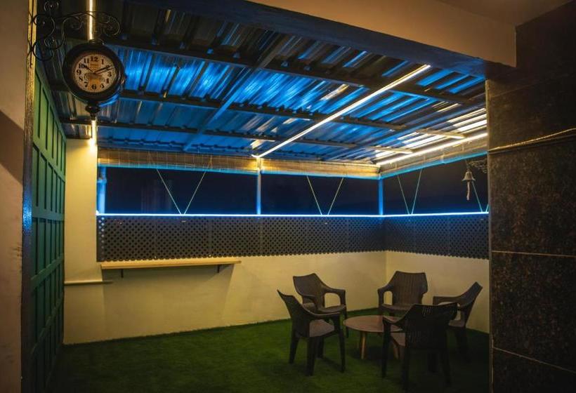 Eiffel Suites   Kammanahalli