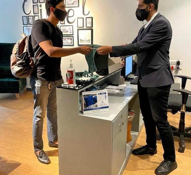 Eiffel Suites   Kammanahalli