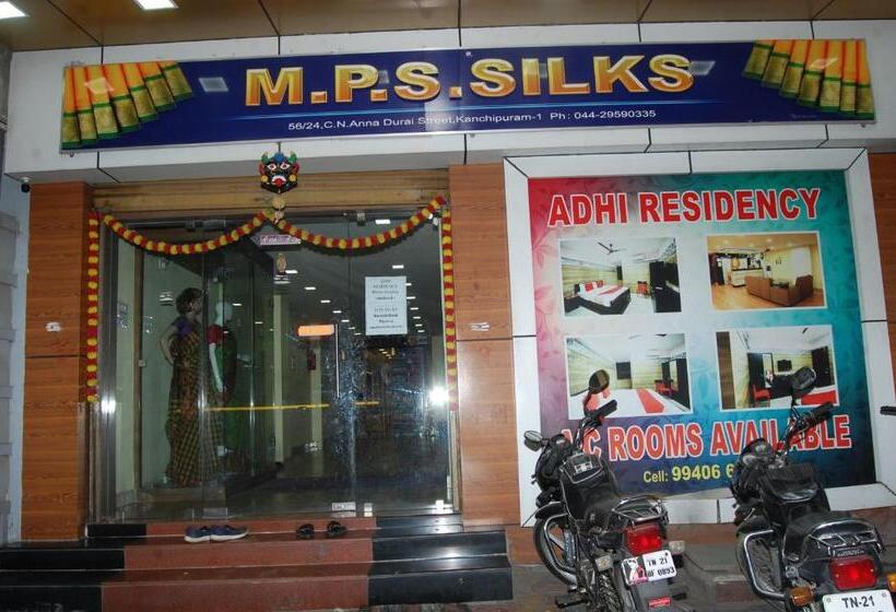 酒店 Adhi Residency