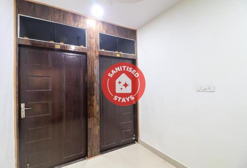 فندق Oyo 49081 Ishanvi Residency