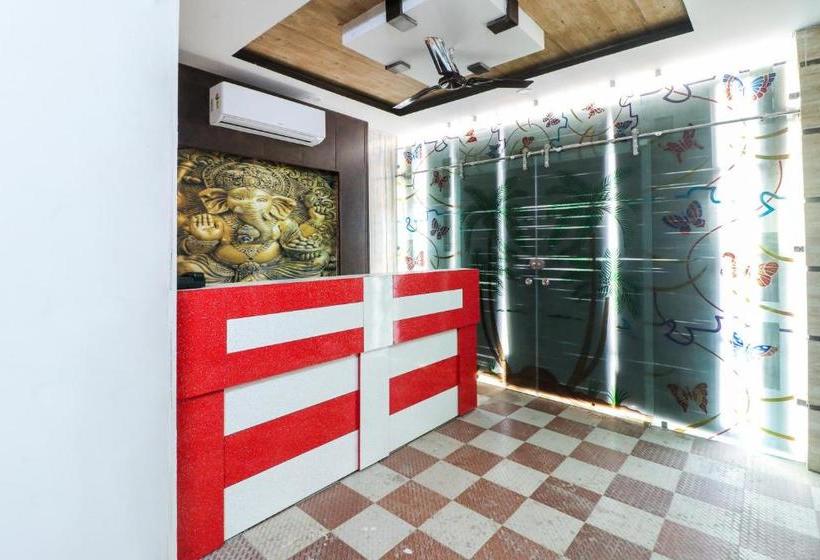 فندق Oyo 49081 Ishanvi Residency