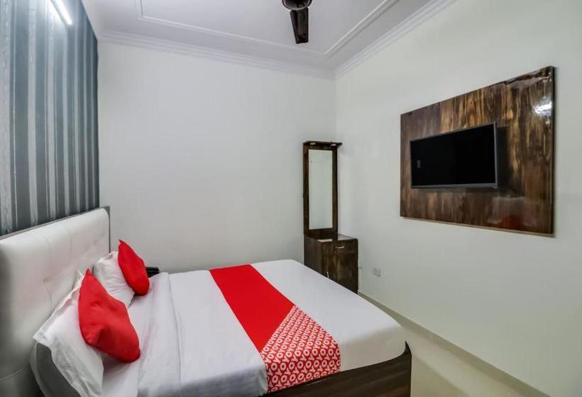 فندق Oyo 49081 Ishanvi Residency