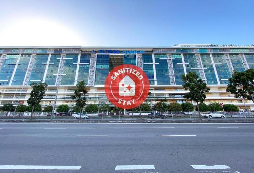 ホテル Oyo 90201 Suellaz Homestay