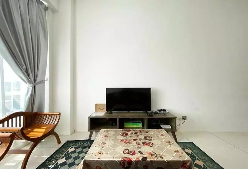 هتل Oyo 90201 Suellaz Homestay