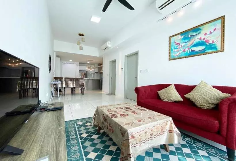 هتل Oyo 90201 Suellaz Homestay
