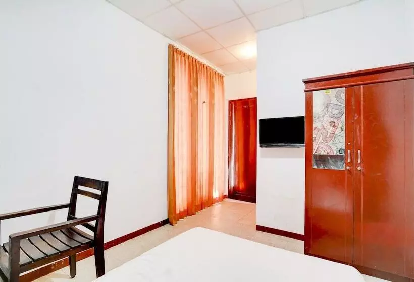 Hotel Oyo 90388 De Leota