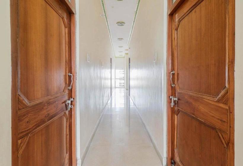 בית מלון כפרי Oyo Orc021 Heaven Inn