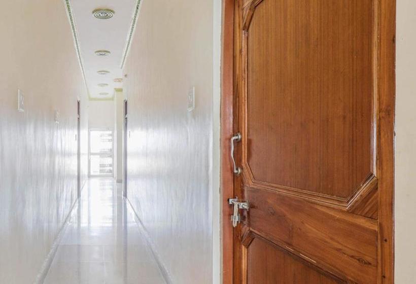 בית מלון כפרי Oyo Orc021 Heaven Inn