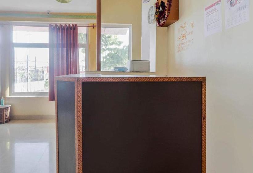 בית מלון כפרי Oyo Orc021 Heaven Inn