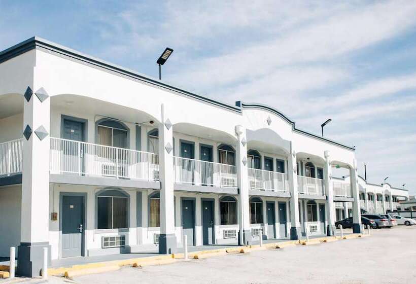 هتل Space City Inn