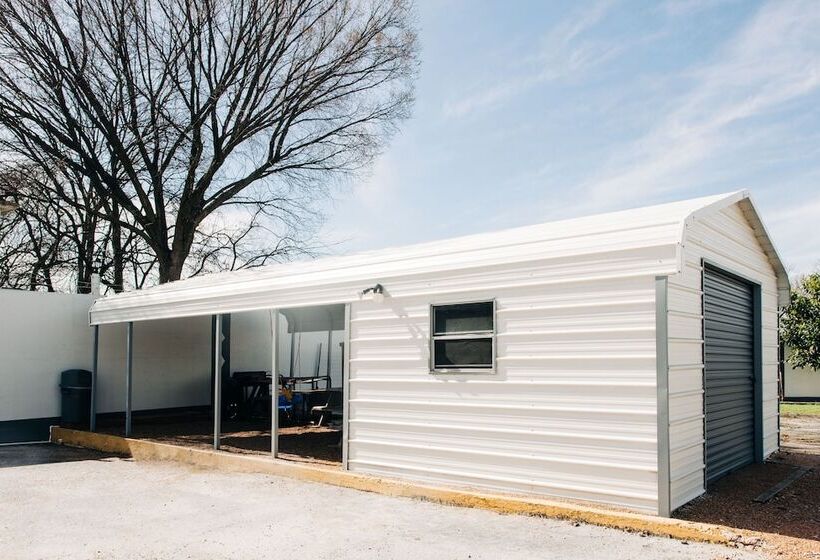 هتل Space City Inn