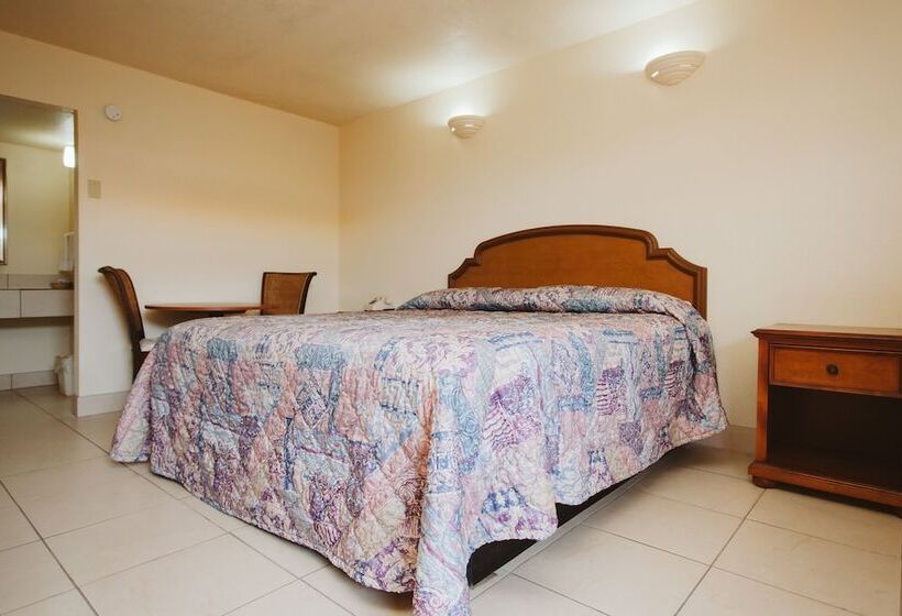 هتل Space City Inn