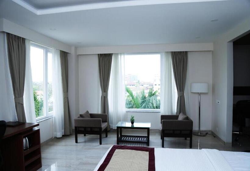 هتل Prism   A Boutique