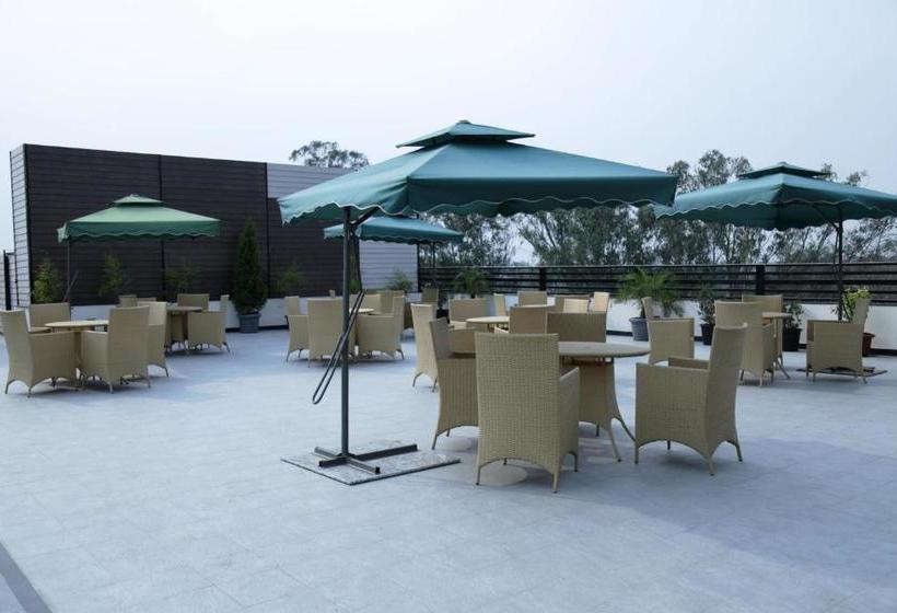 هتل Prism   A Boutique