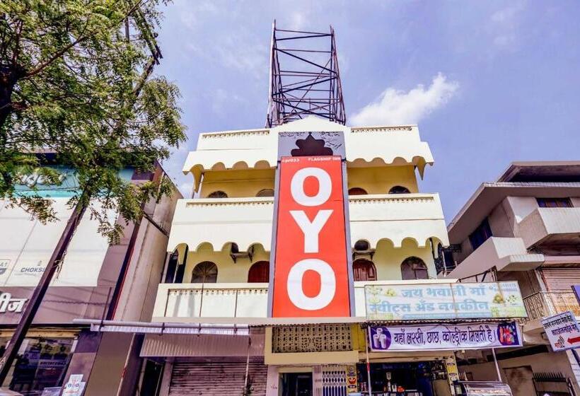 호텔 Spot On 79411 Flagship Inn