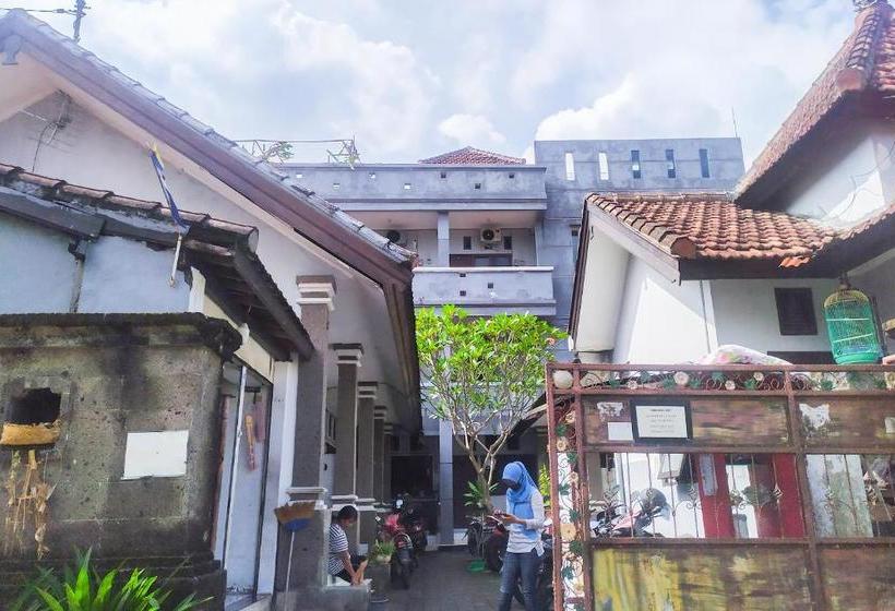 فندق Spot On 90365 Rumah Kost Alor