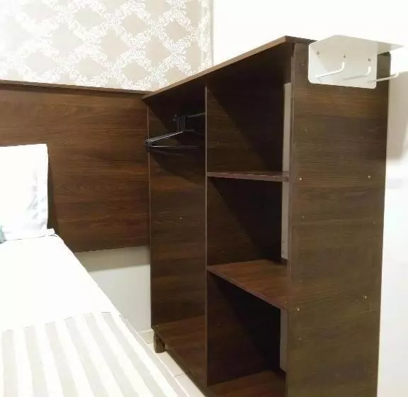 ペンション Elô Hostel